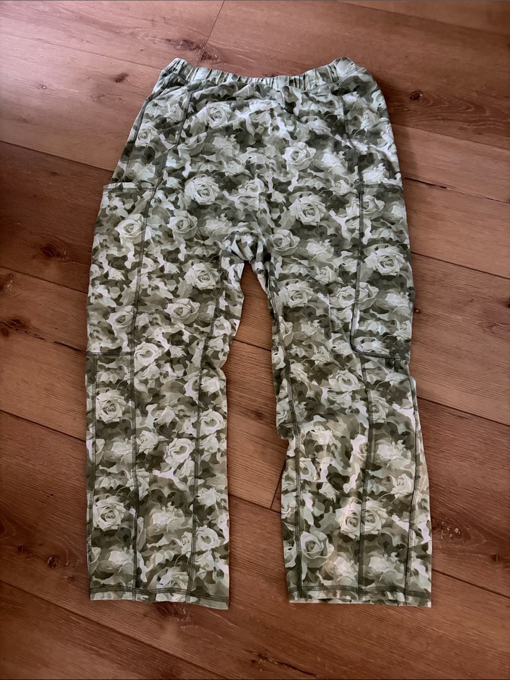 FP Movement by Free People Olive & Cream Rose-Print Joggers